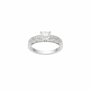 Elegant solitaire ring