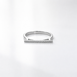 Minimal Diamond Bar Ring