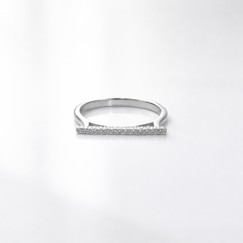 Minimal Diamond Bar Ring