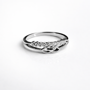 Elegant Stone Curve Ring