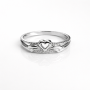 Classic Heart Accent Ring