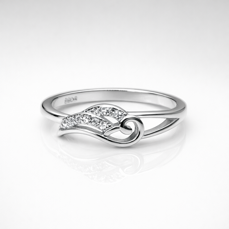Elegant Leaf Swirl Ring