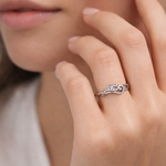 Elegant Leaf Swirl Ring